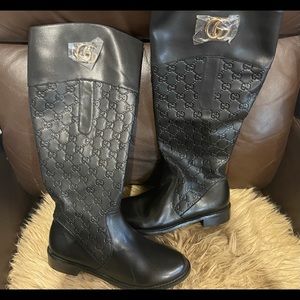 Gucci
Black Micro Gg Guccissima Leather Boots. These sexy chics are 🔥🔥🔥🔥🔥